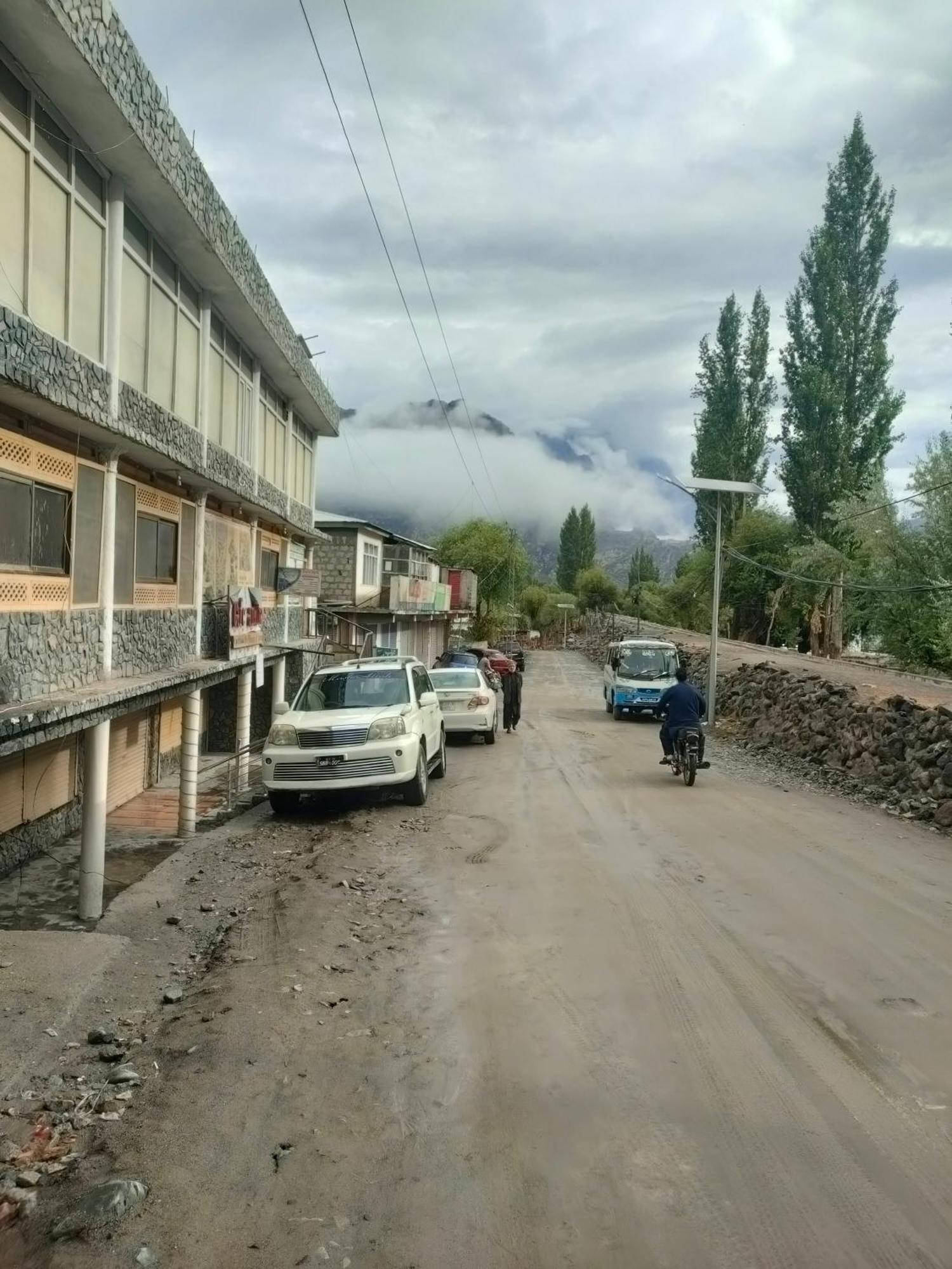 One Stop Gb Hotel Skardu Exterior photo